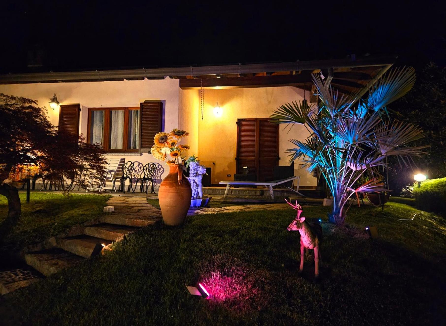 B&B Margot Albavilla Exterior foto